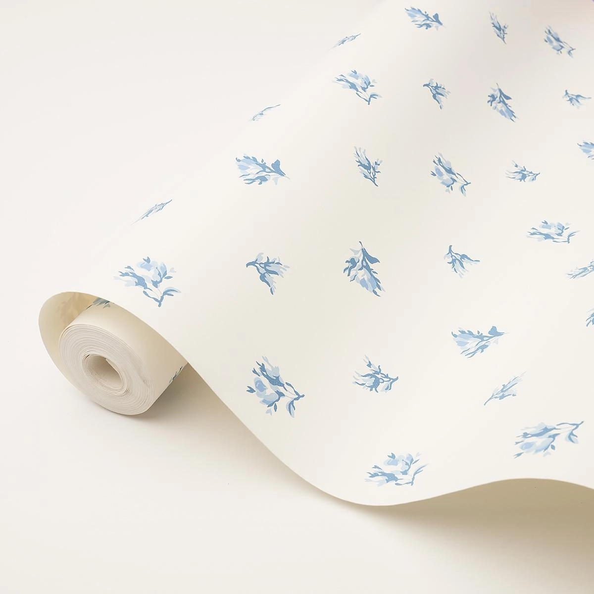 Schumacher Margie Floral Wallpaper