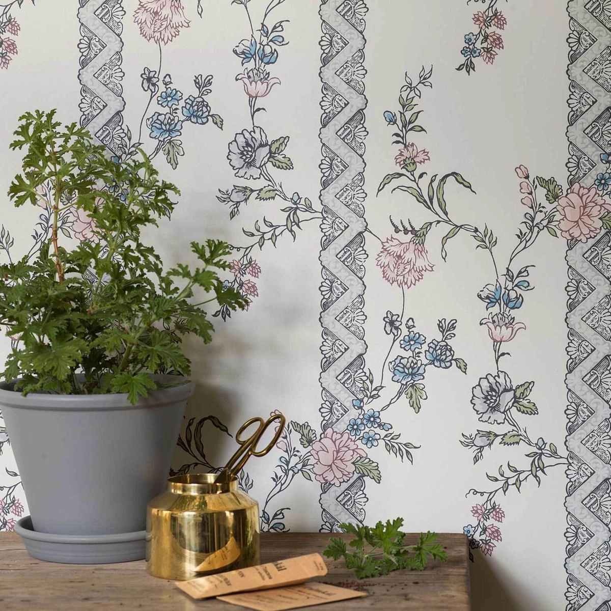 Schumacher Slottsteatern Wallpaper 