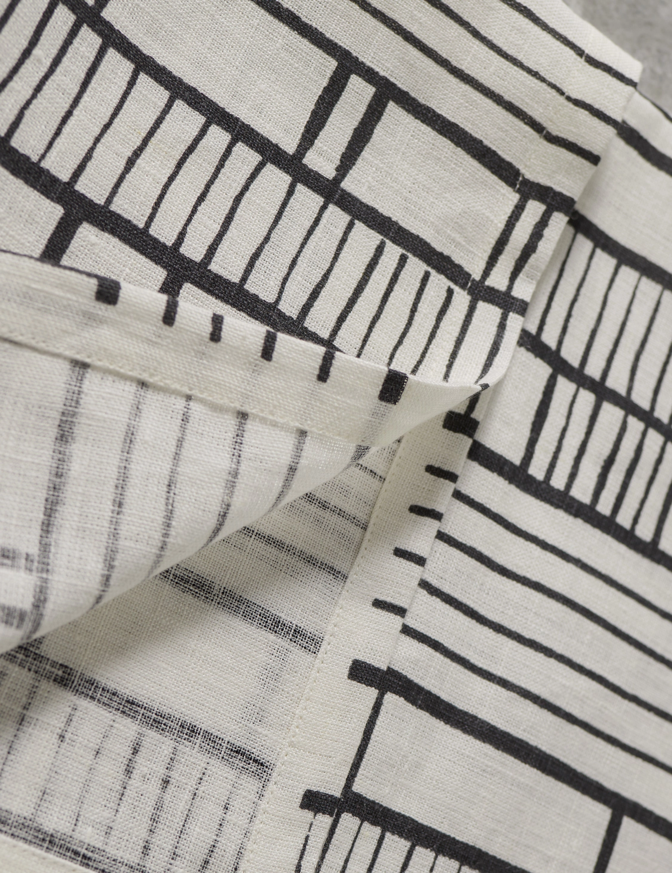 Sector Linen Napkins (set of 4) by Hadiya Williams -  -