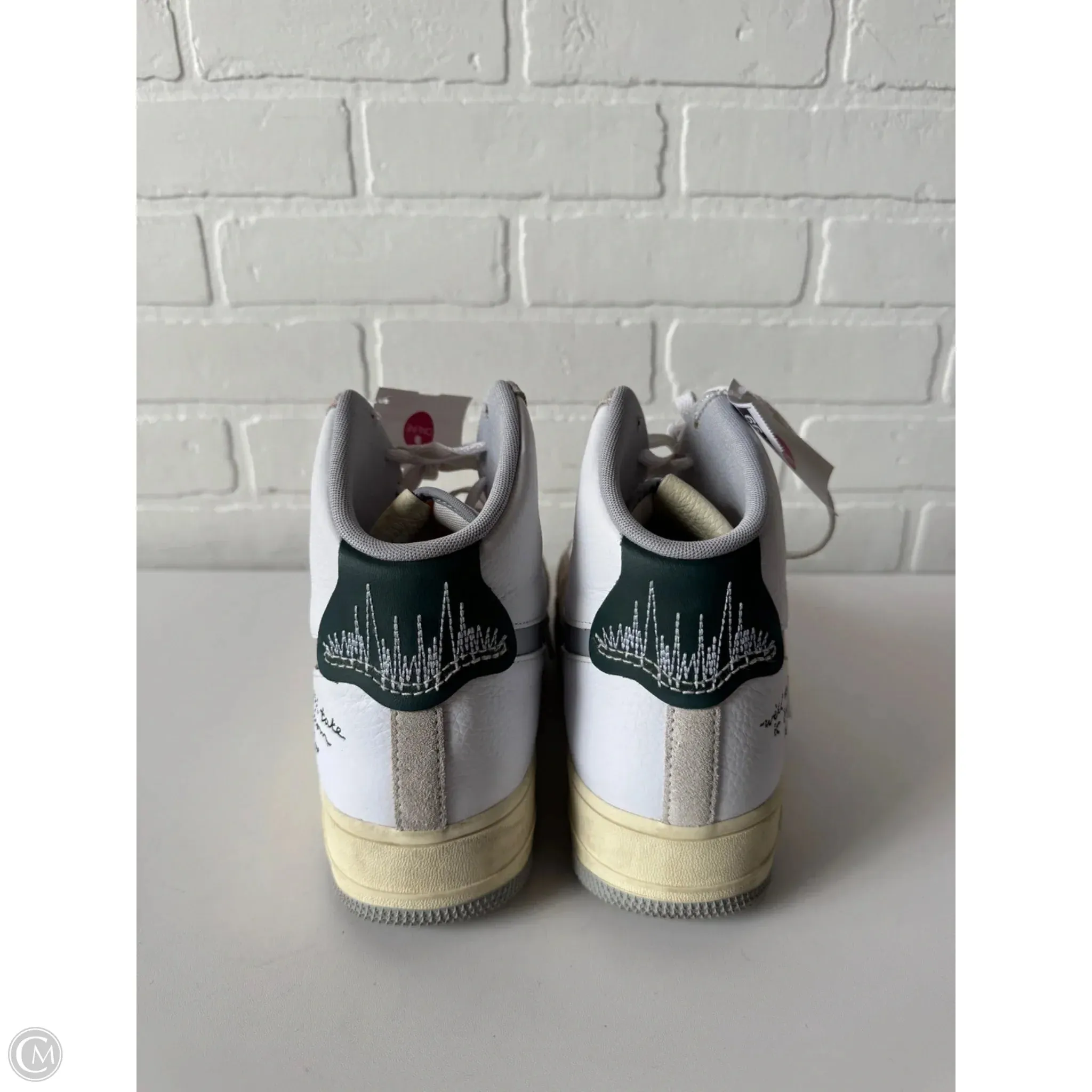 Shoes Athletic By Nike In Grey & White, Size: 11 nike