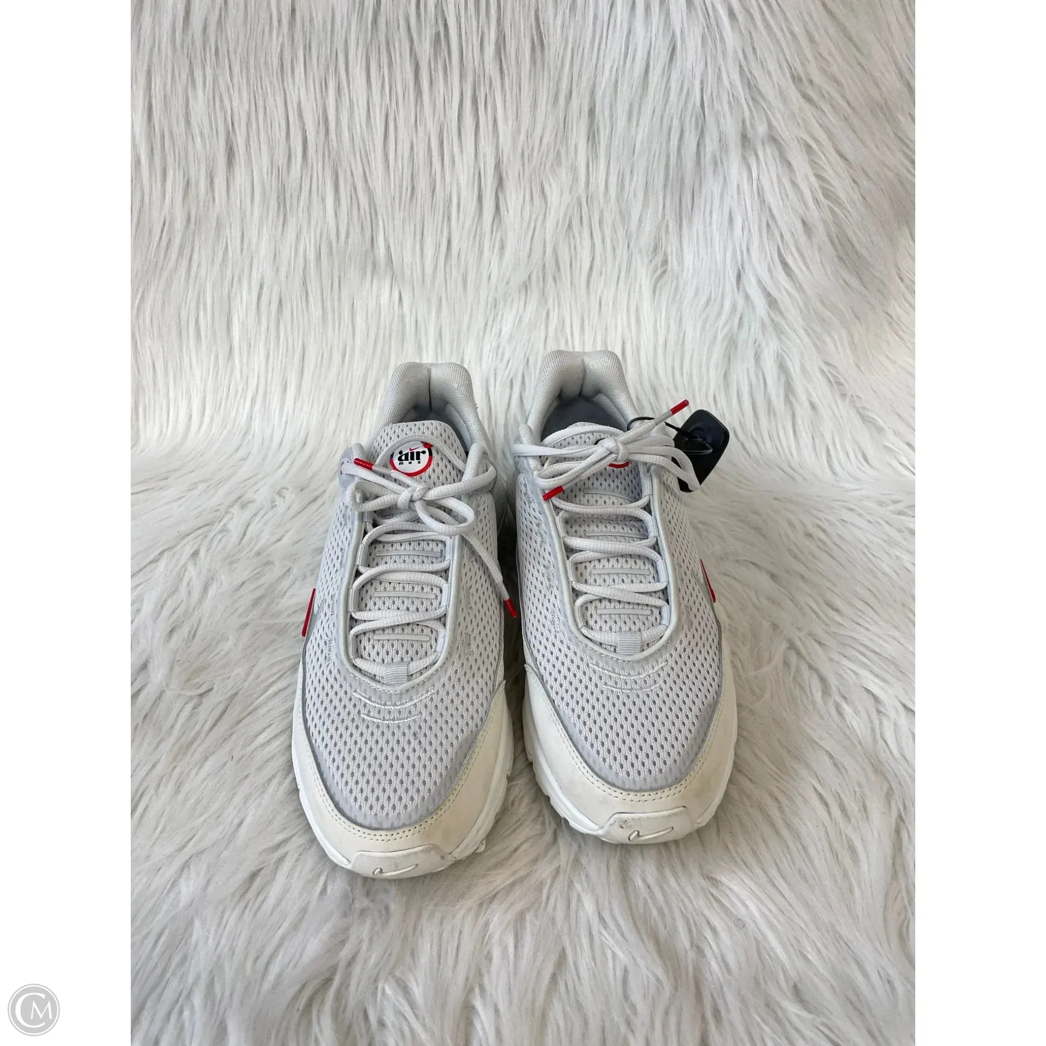 Shoes Sneakers By Nike In Grey, Size: 9