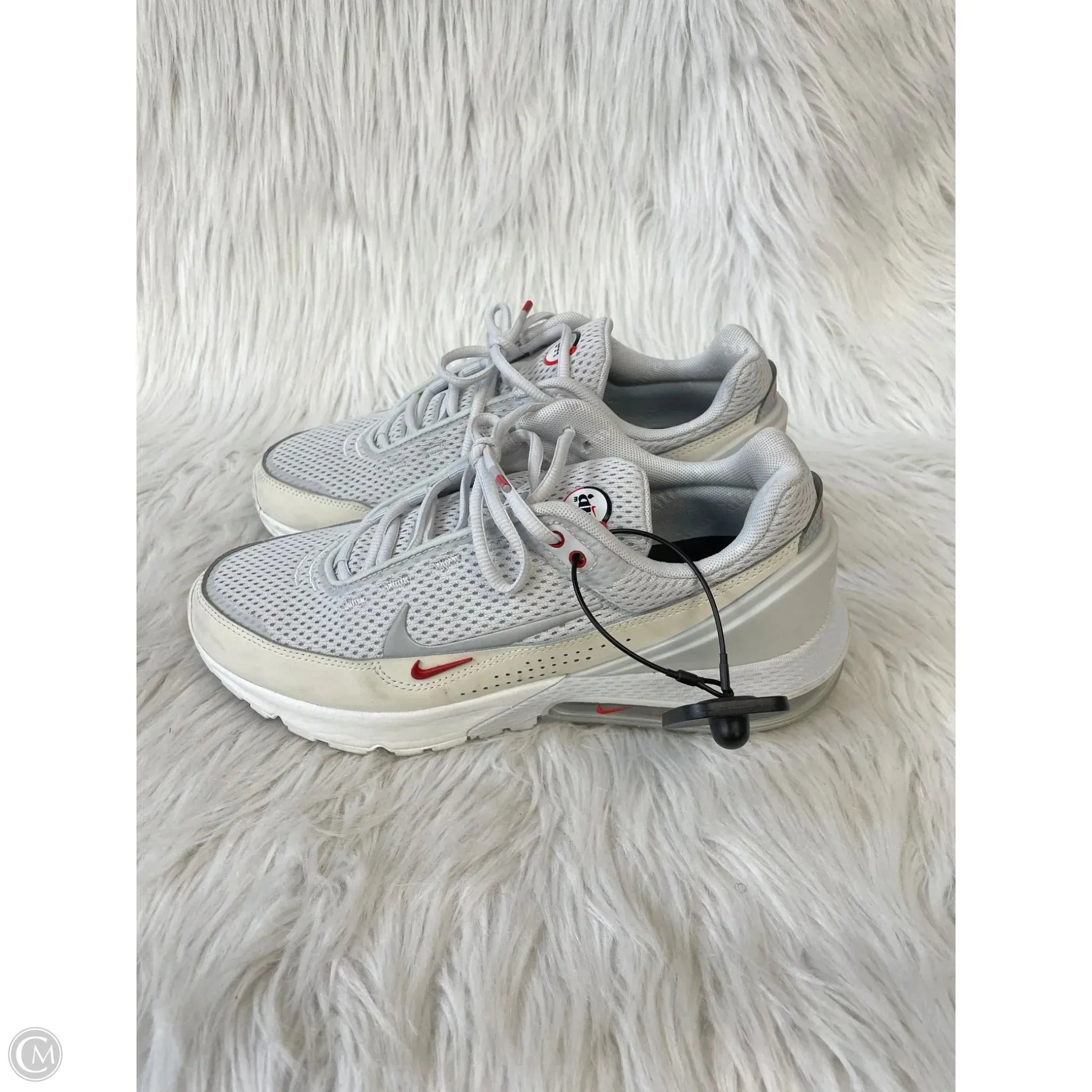 Shoes Sneakers By Nike In Grey, Size: 9