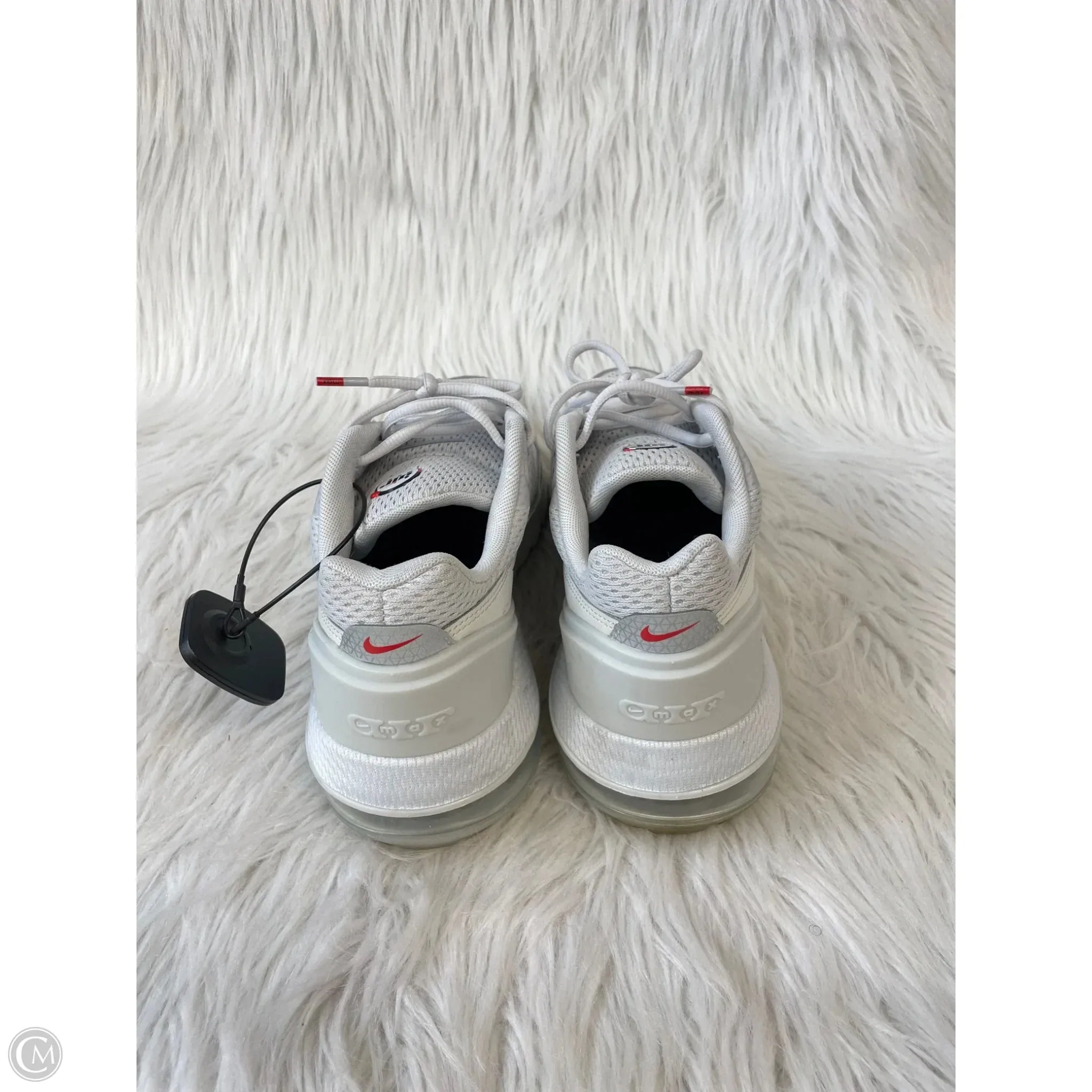 Shoes Sneakers By Nike In Grey, Size: 9