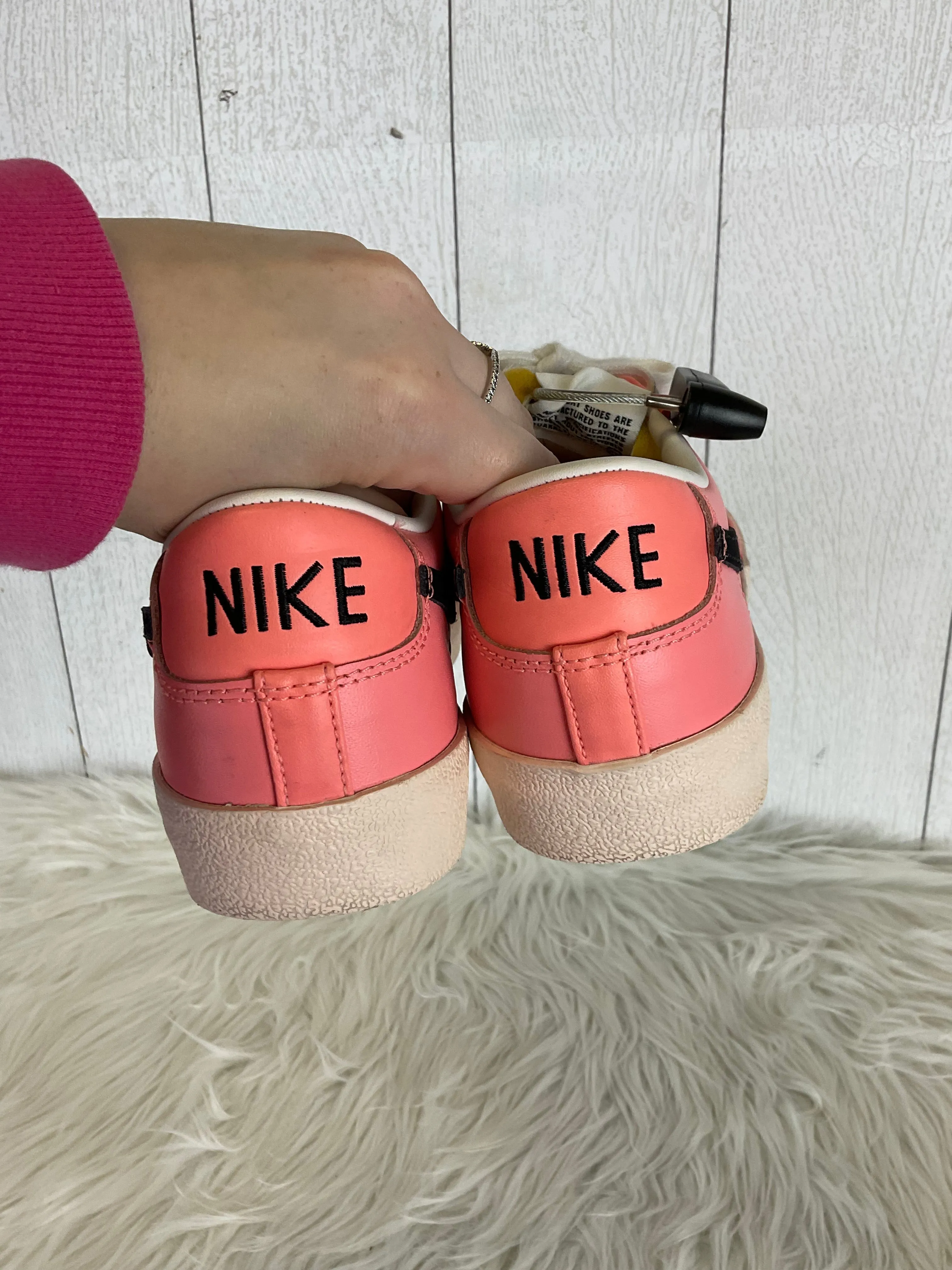Shoes Sneakers By Nike In Pink, Size: 8.5 nike