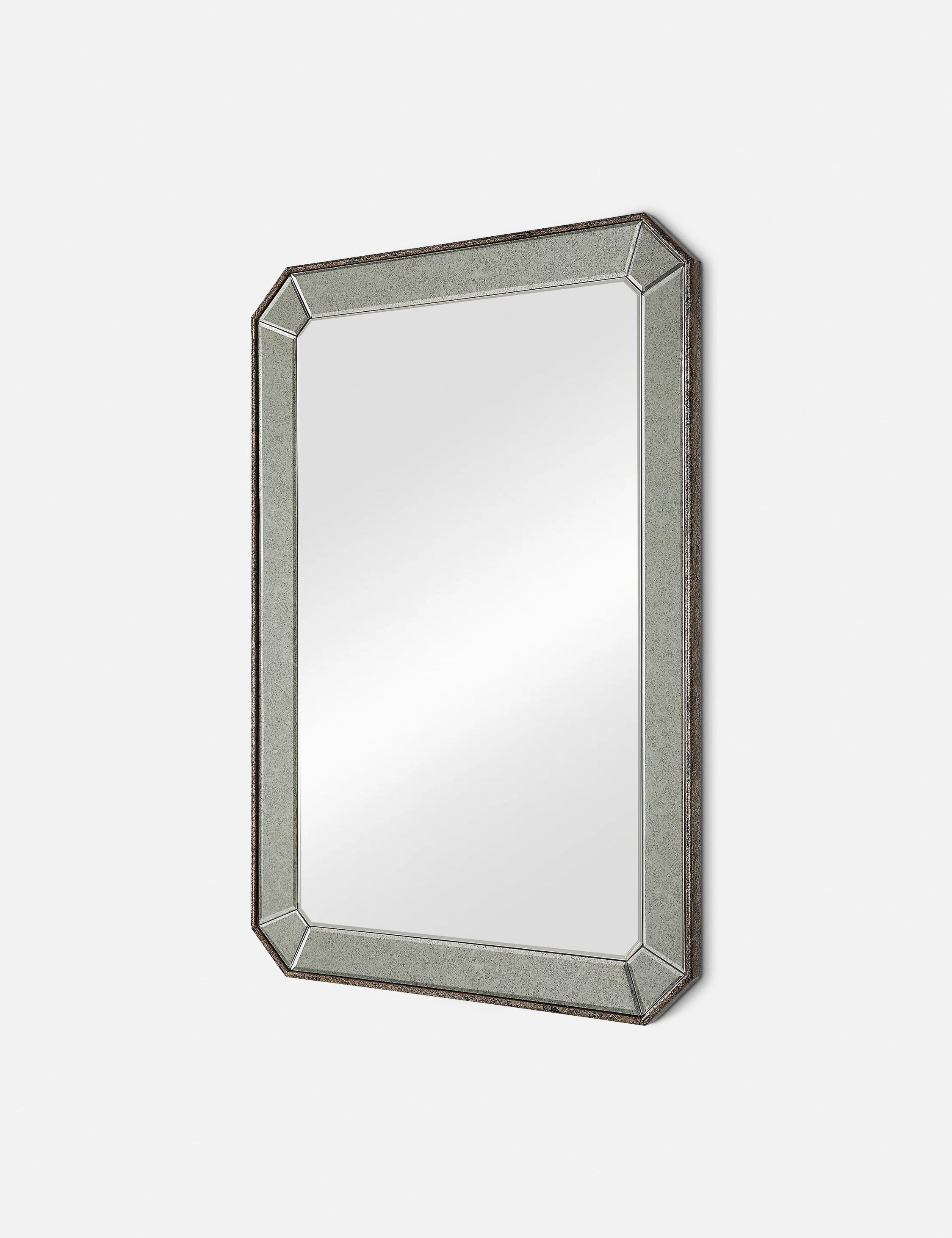 Shuri Mirror