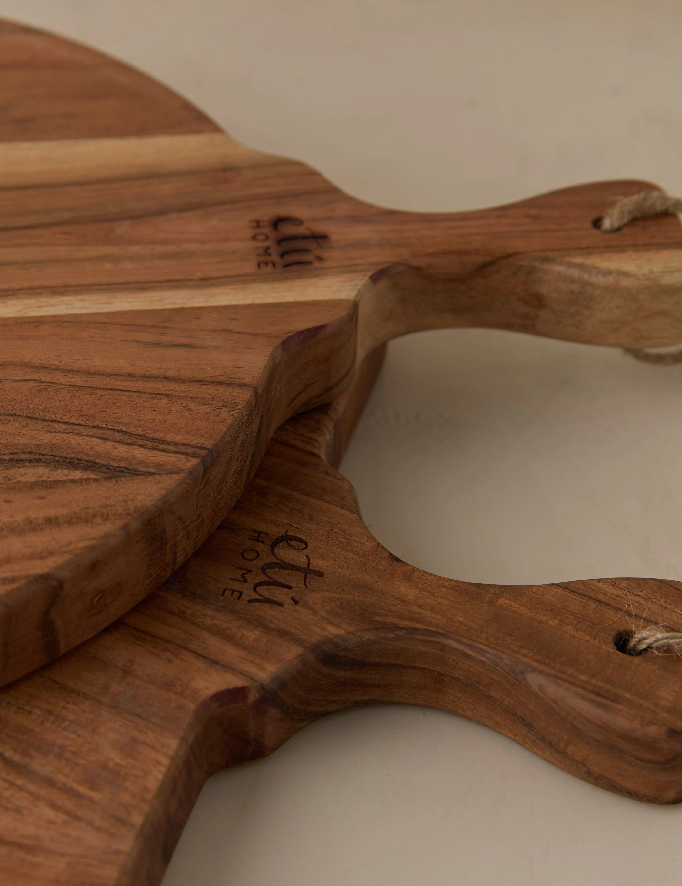Spanish Cutting Boards (Set of 2) by etHOME