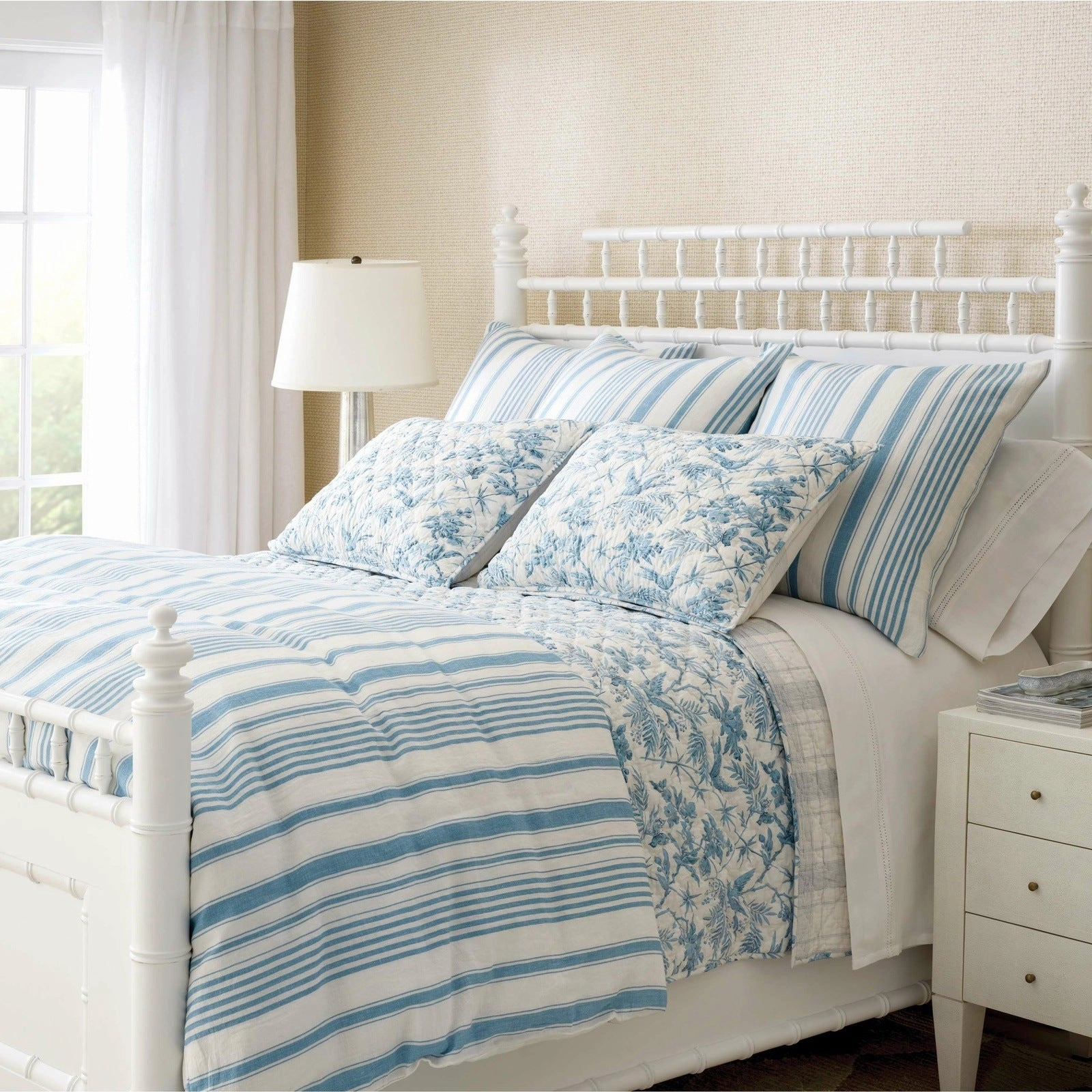 Tahiti Straw Grasscloth Wallpaper 