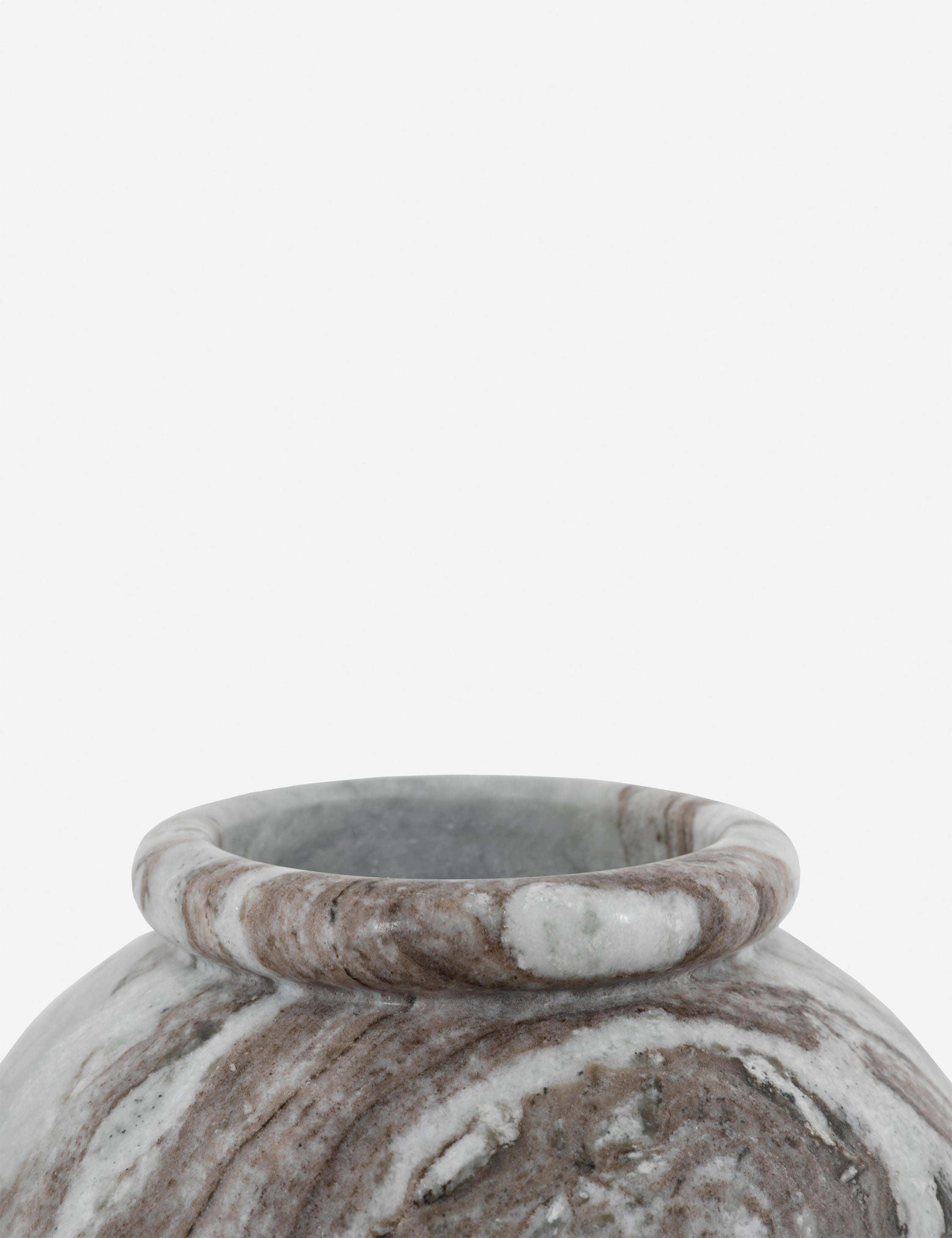 Thana Vase