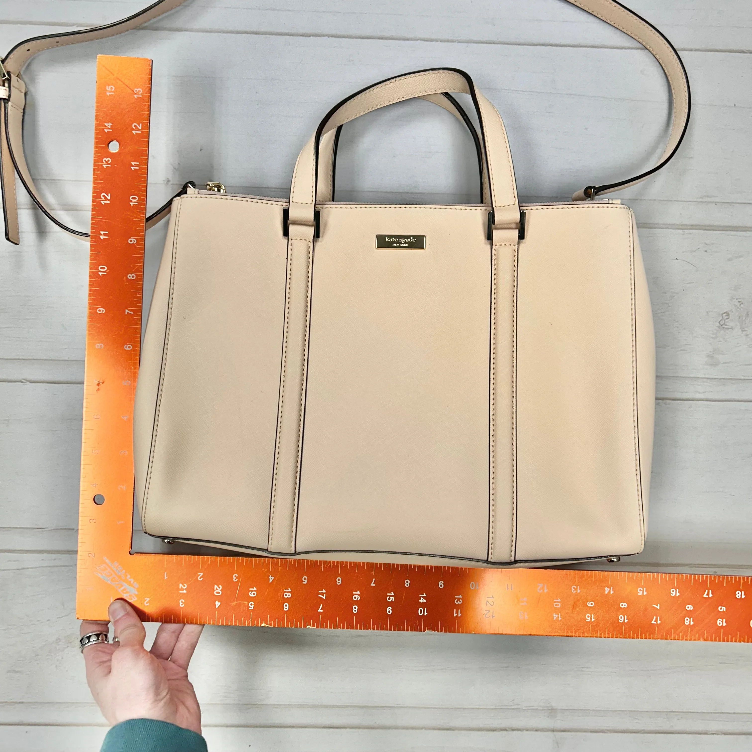 Tote Designer By Kate Spade  Size: Large Kate Spade Bags
