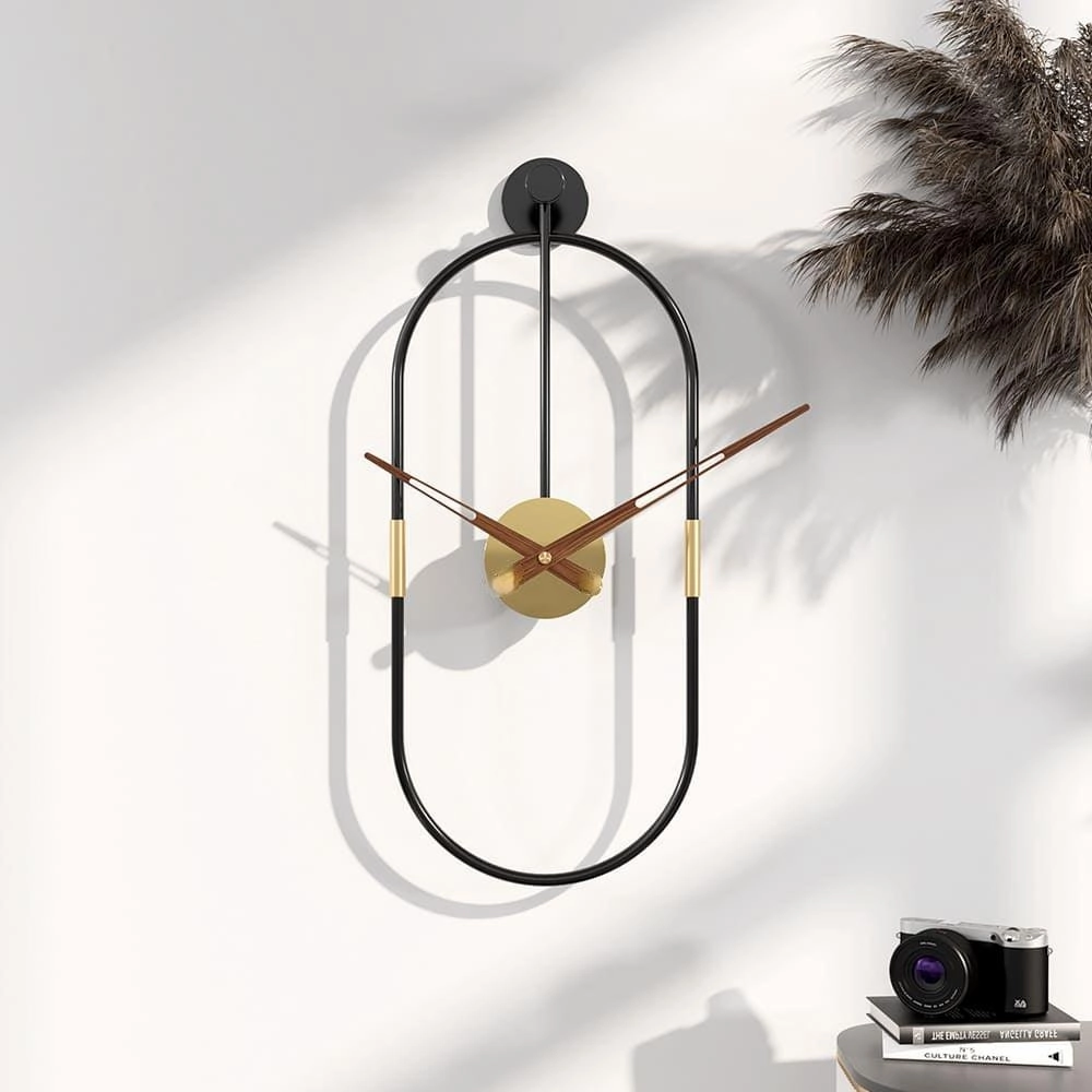 TTURSGIP WALL CLOCK