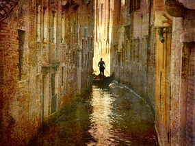 Vintage Gondolier 