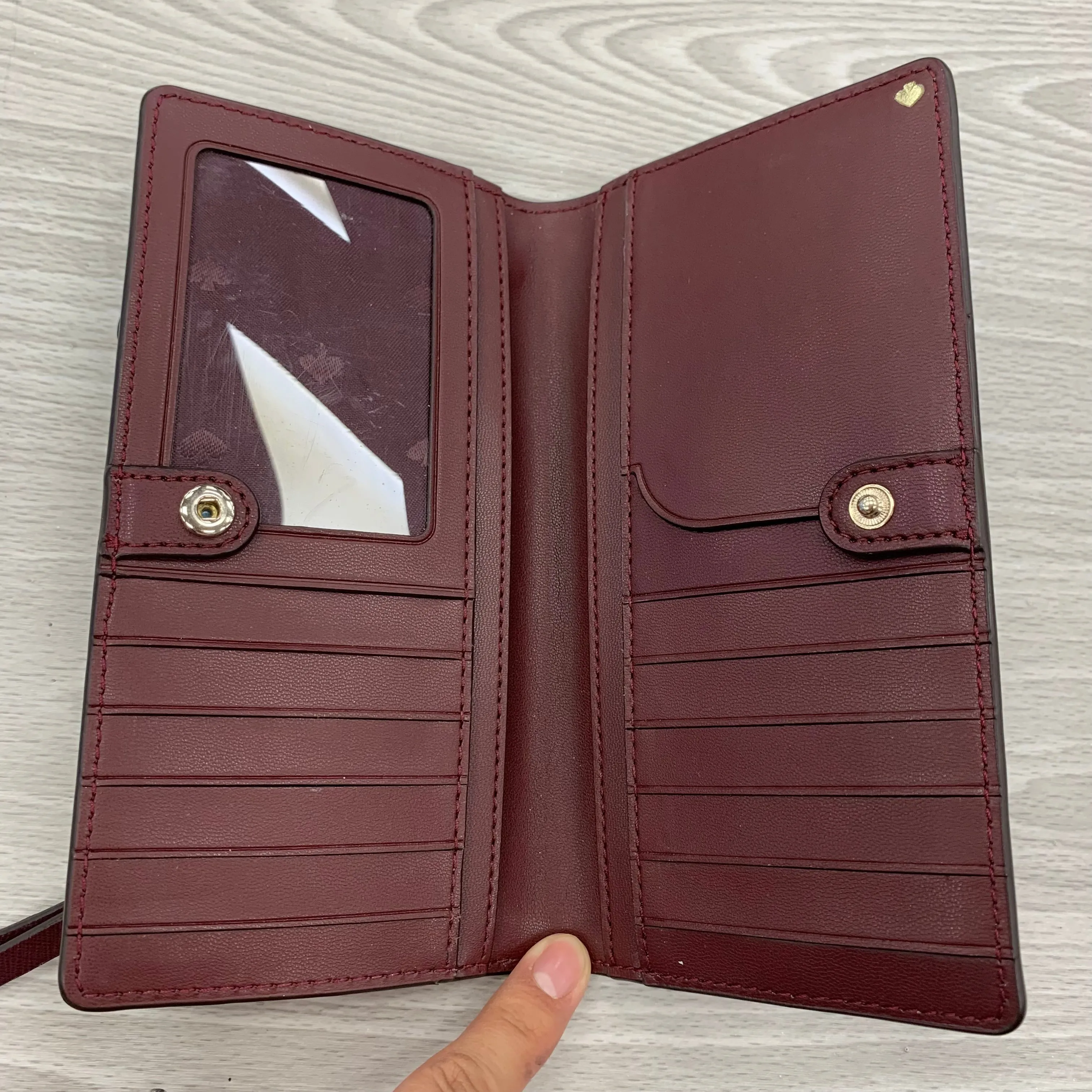 Wallet By Kate Spade  Size: Small Kate Spade Bags