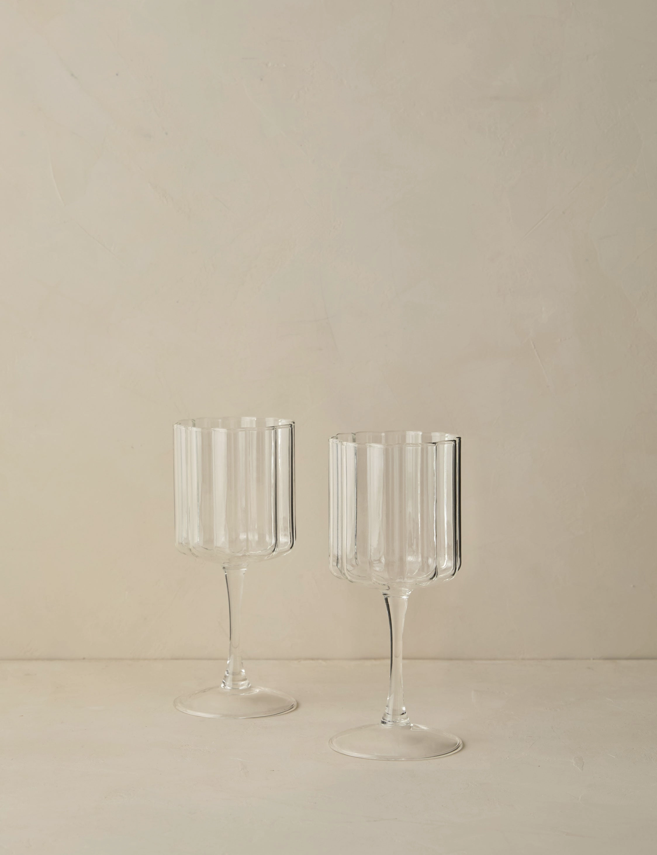 Wave Wine Glass (Set of 2) by FAZEEK