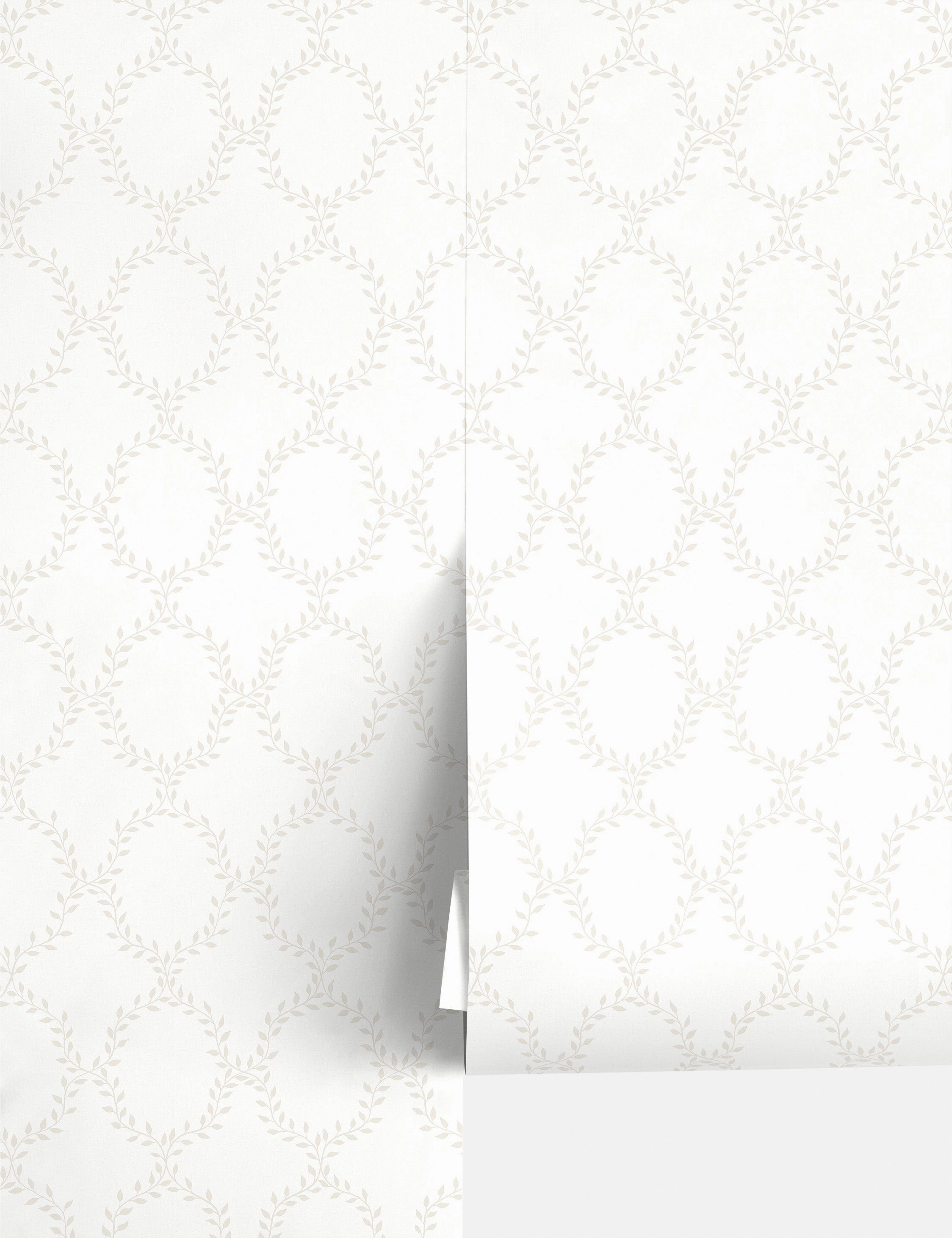 Wilma Wallpaper by Scalamandre