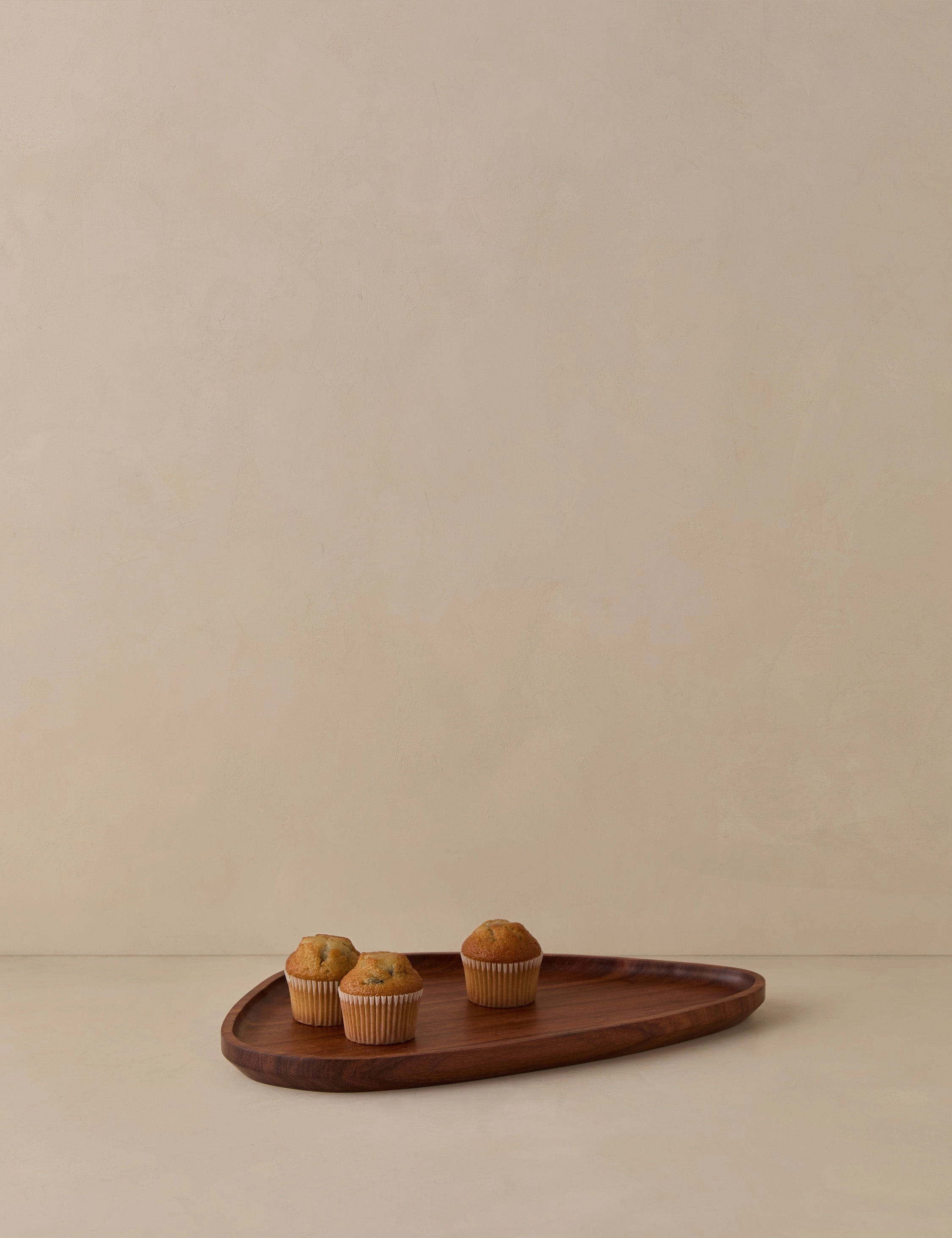 Wood Leaf Tray by Itza Wood