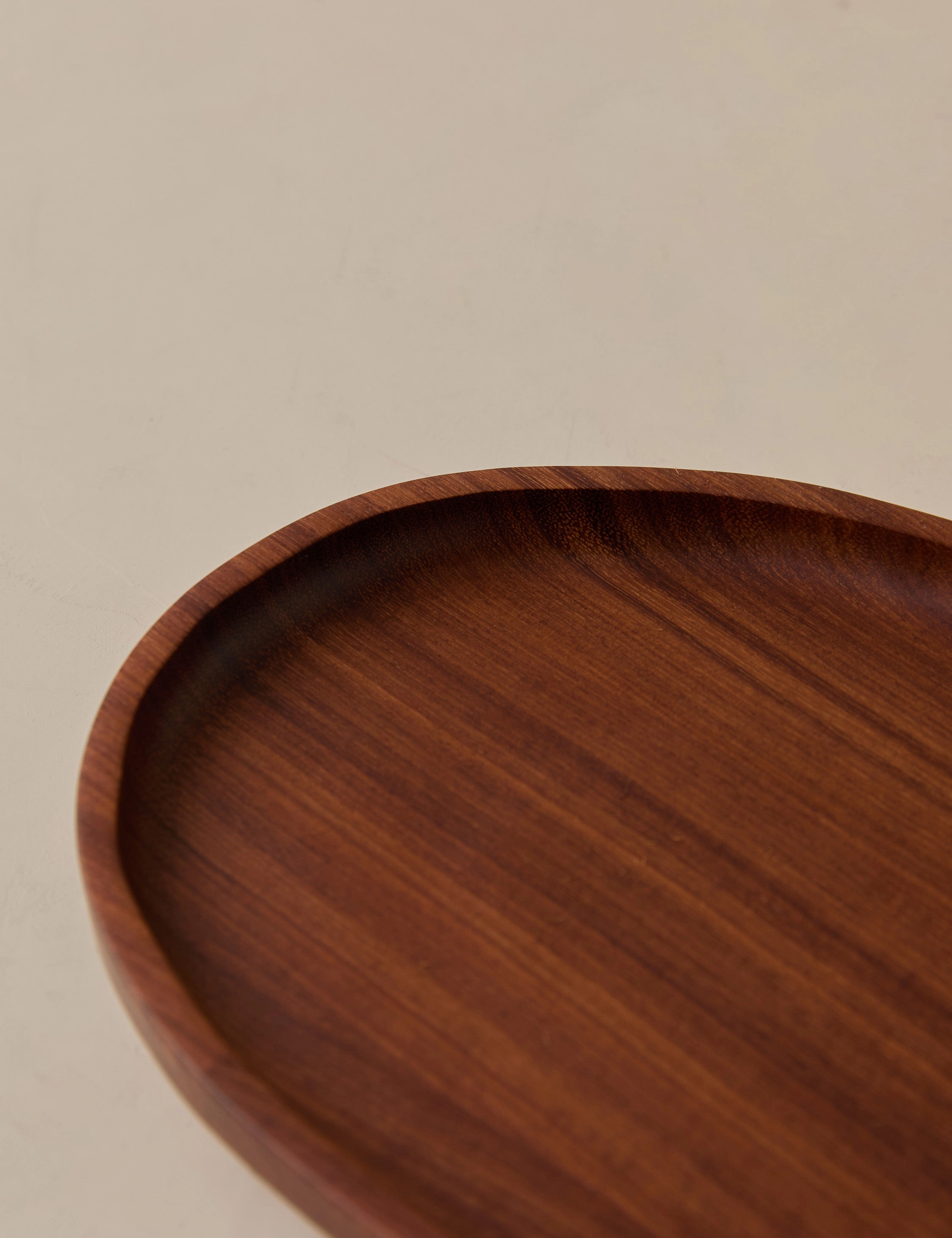 Wood Leaf Tray by Itza Wood