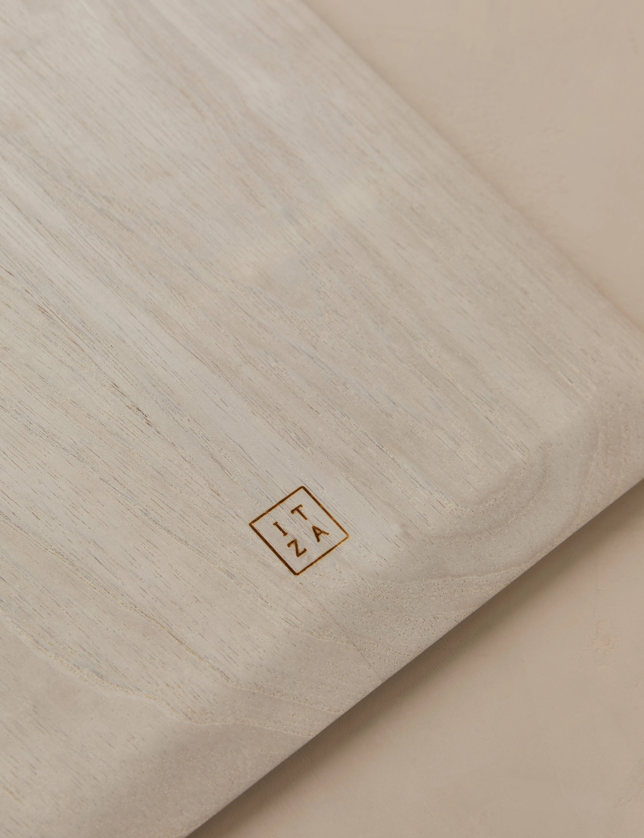 WoodServing Board by Itza Wood