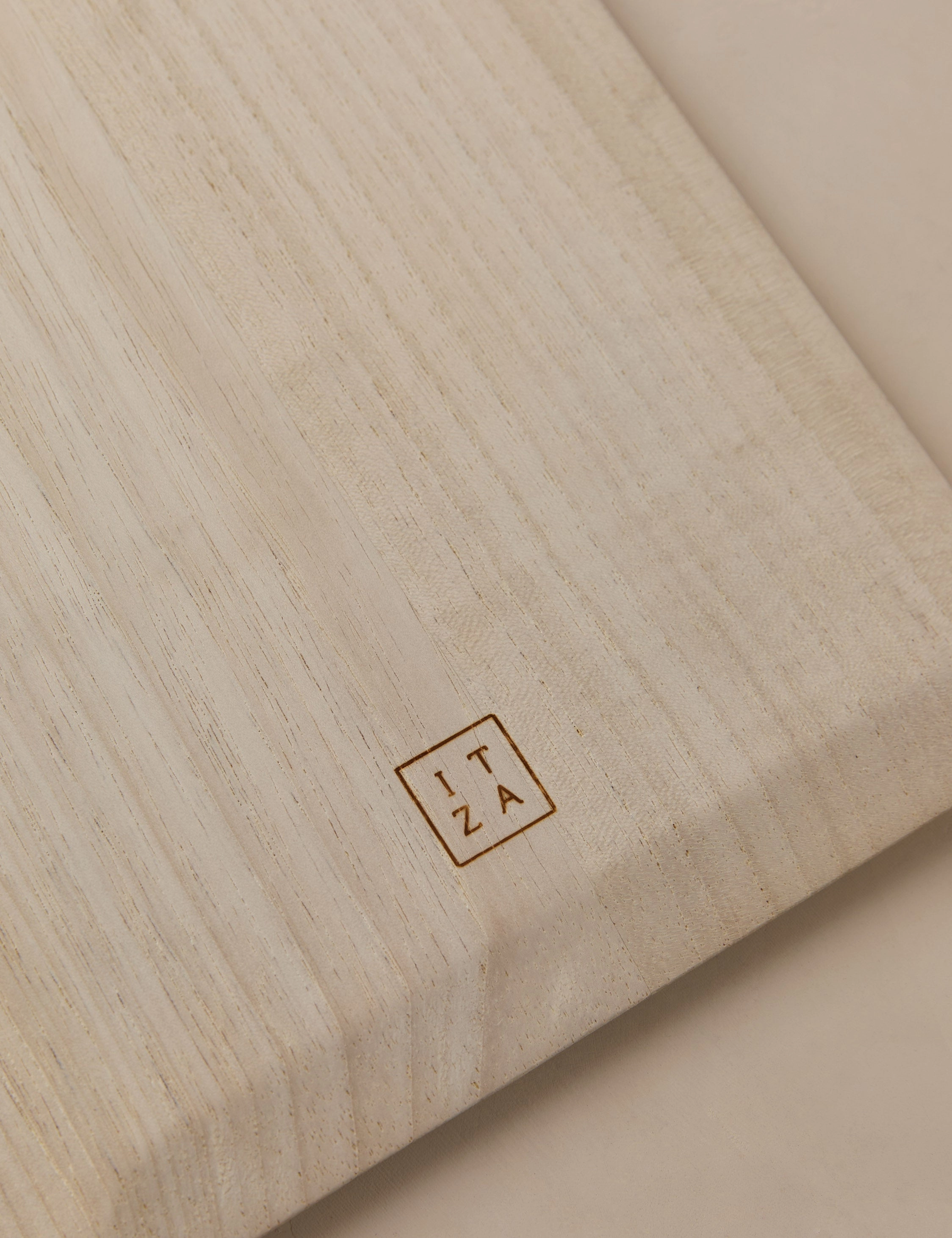 WoodServing Board by Itza Wood