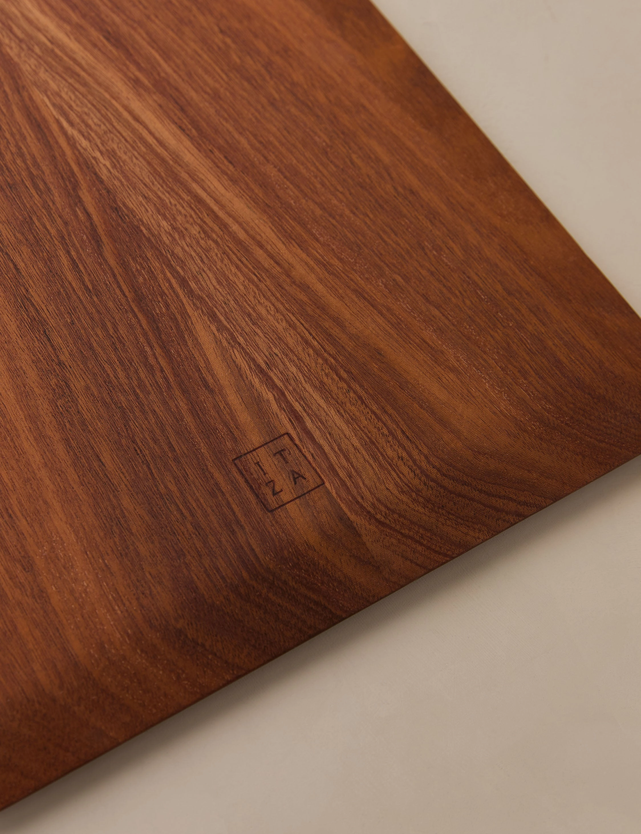 WoodServing Board by Itza Wood