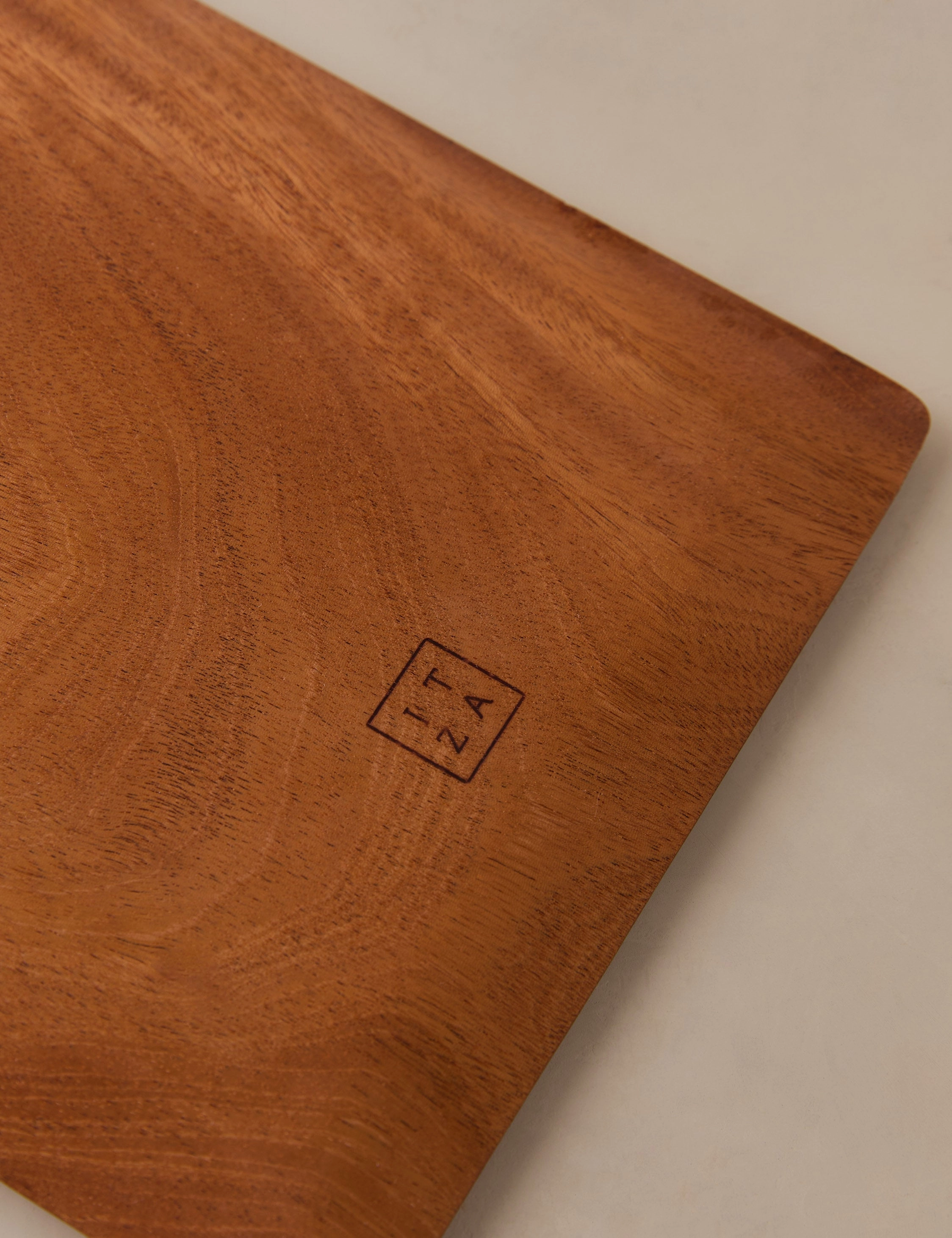 WoodServing Board by Itza Wood