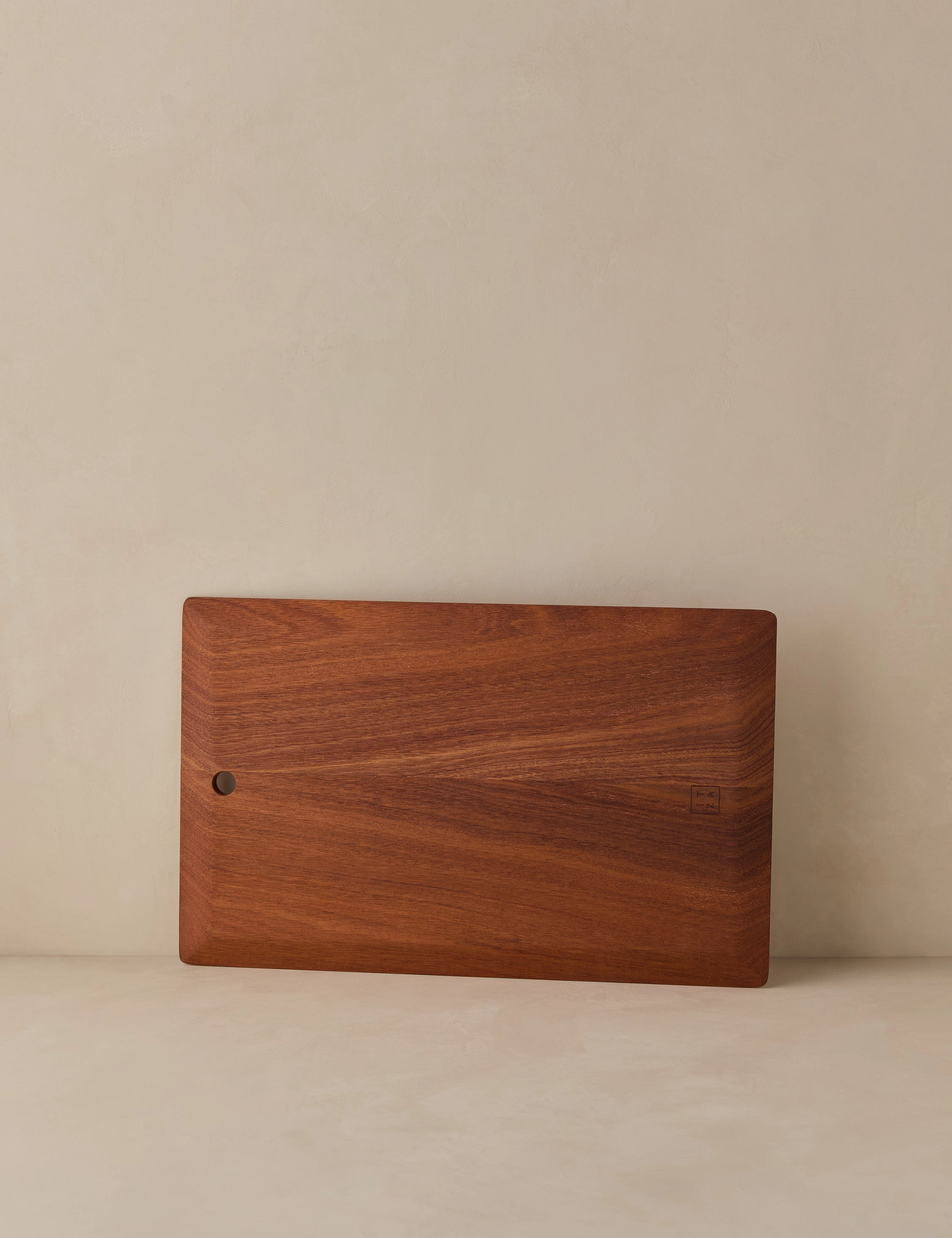 WoodServing Board by Itza Wood