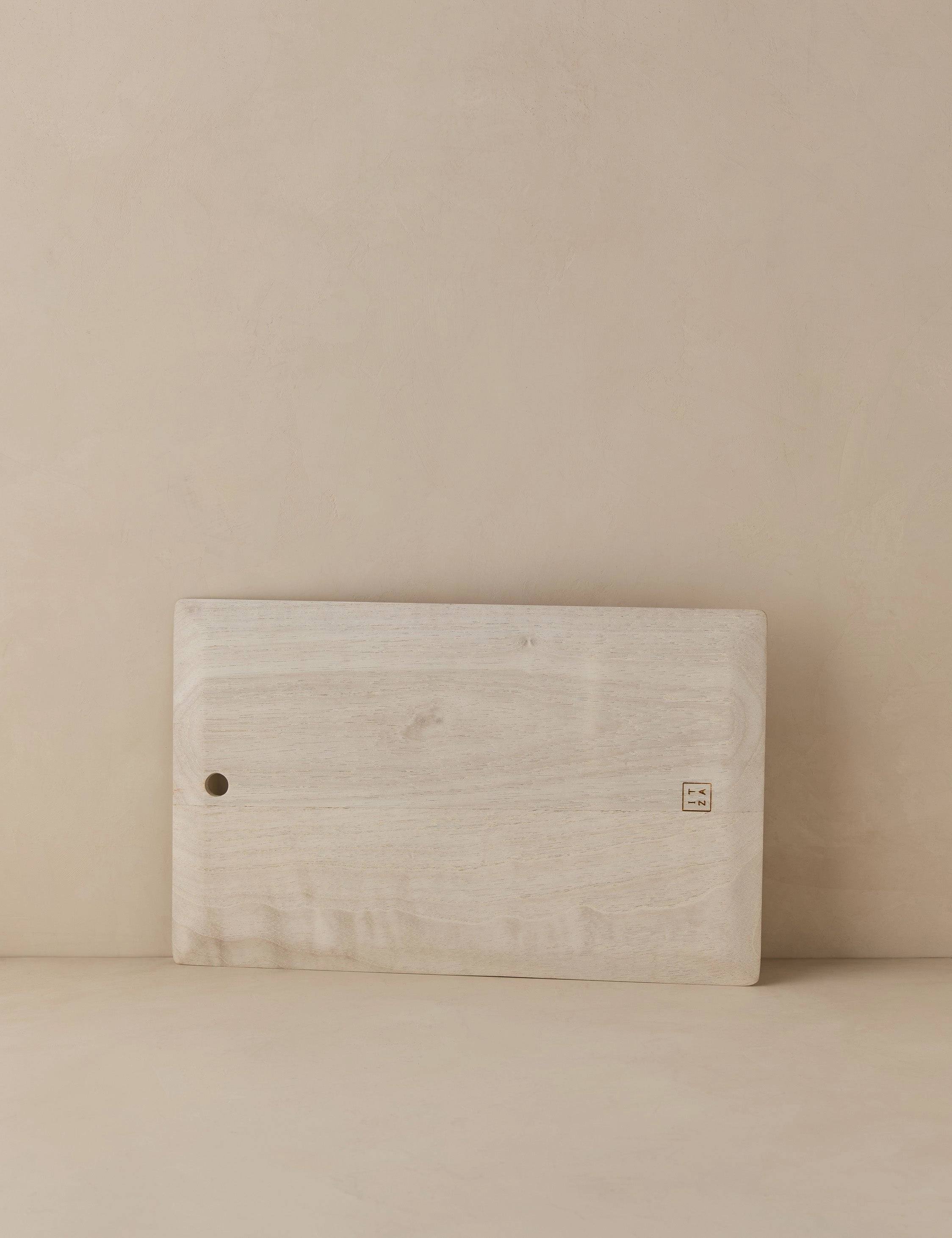 WoodServing Board by Itza Wood