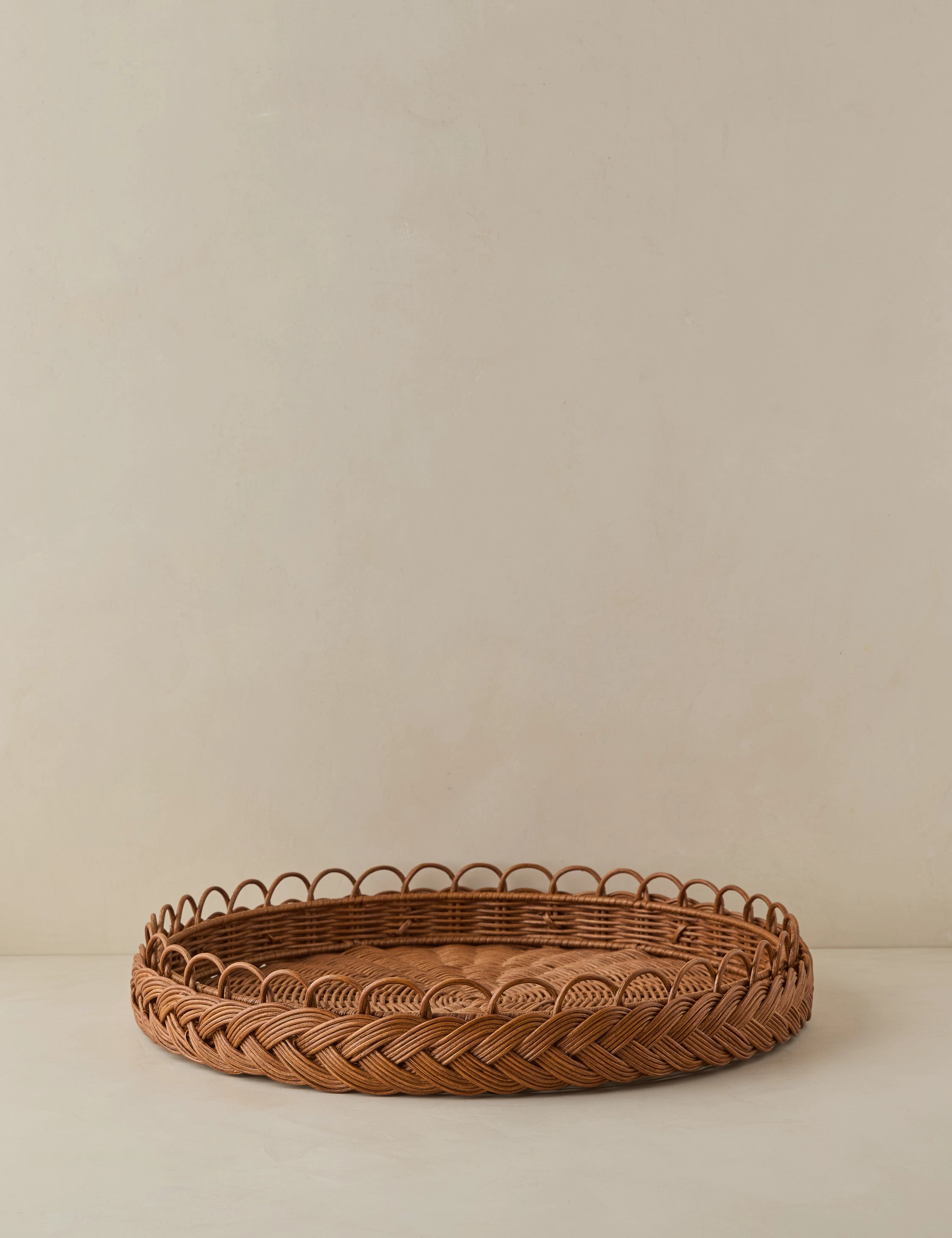 Zaniyah Tray