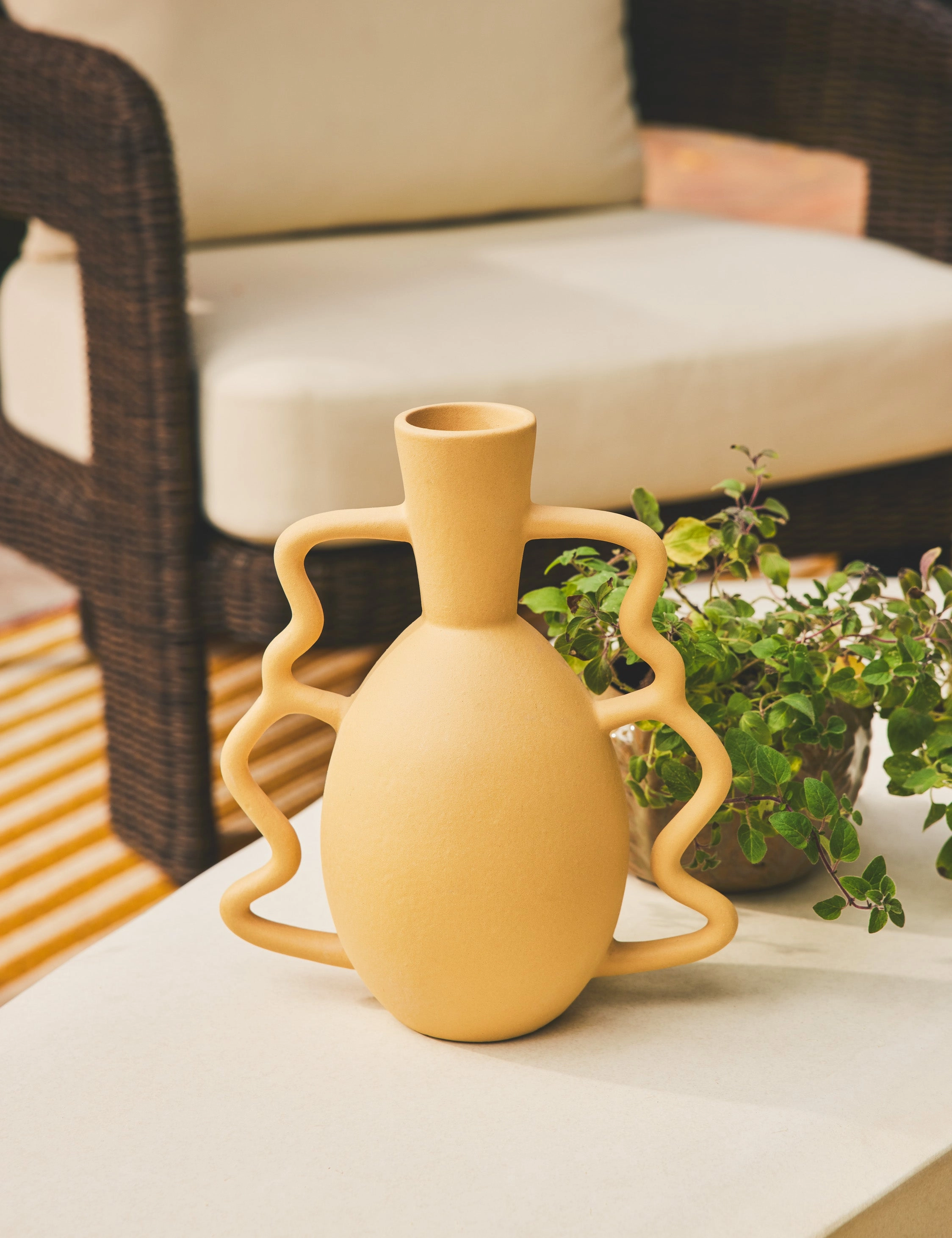 Zayden Vase