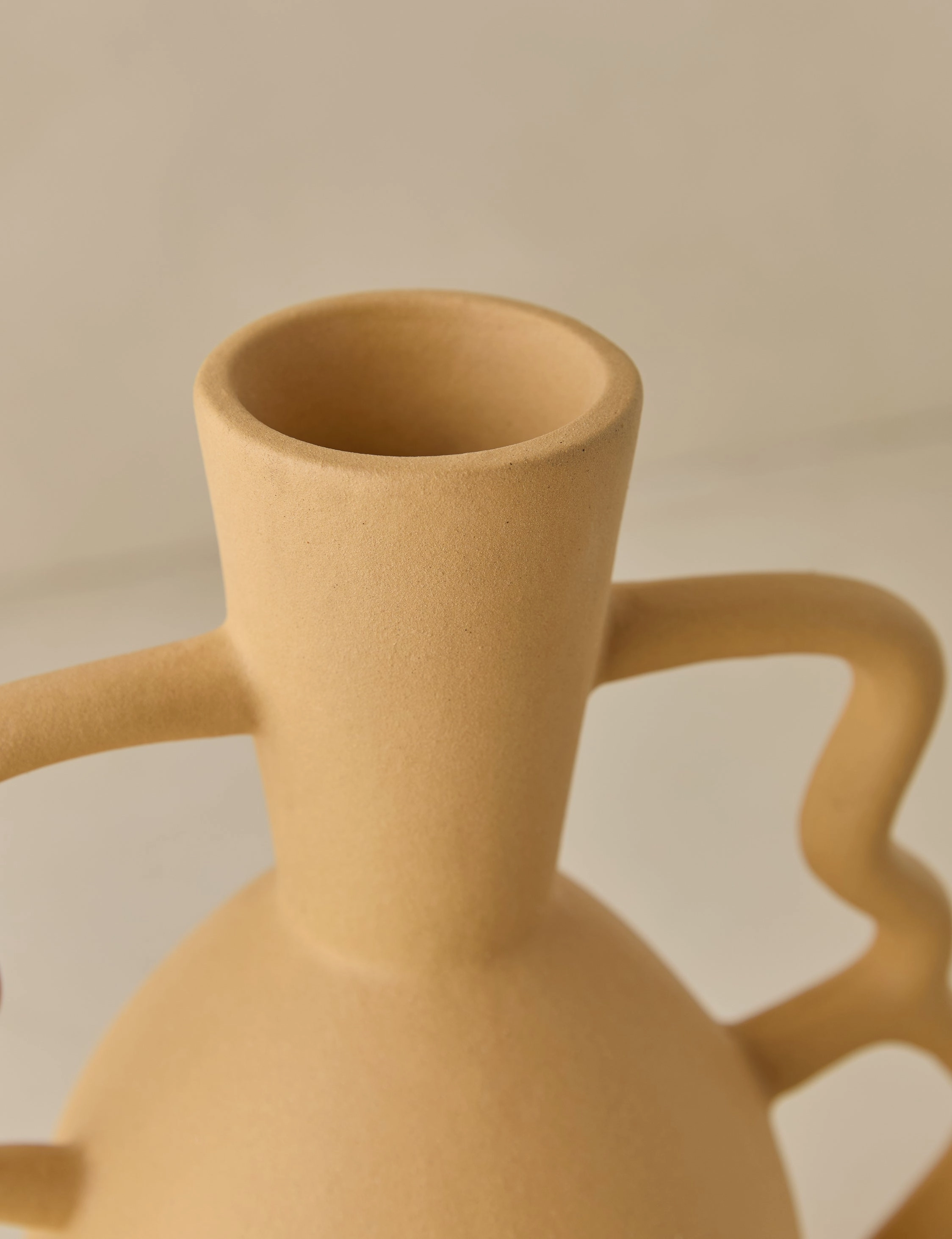 Zayden Vase